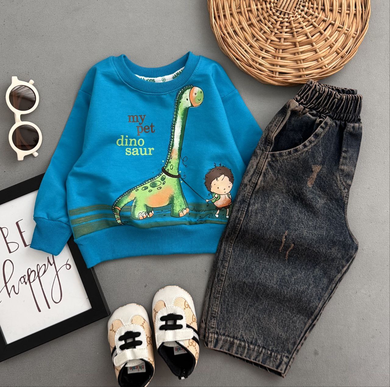 بلوز شلوار طرح دایناسور با شلوار جین اعلا